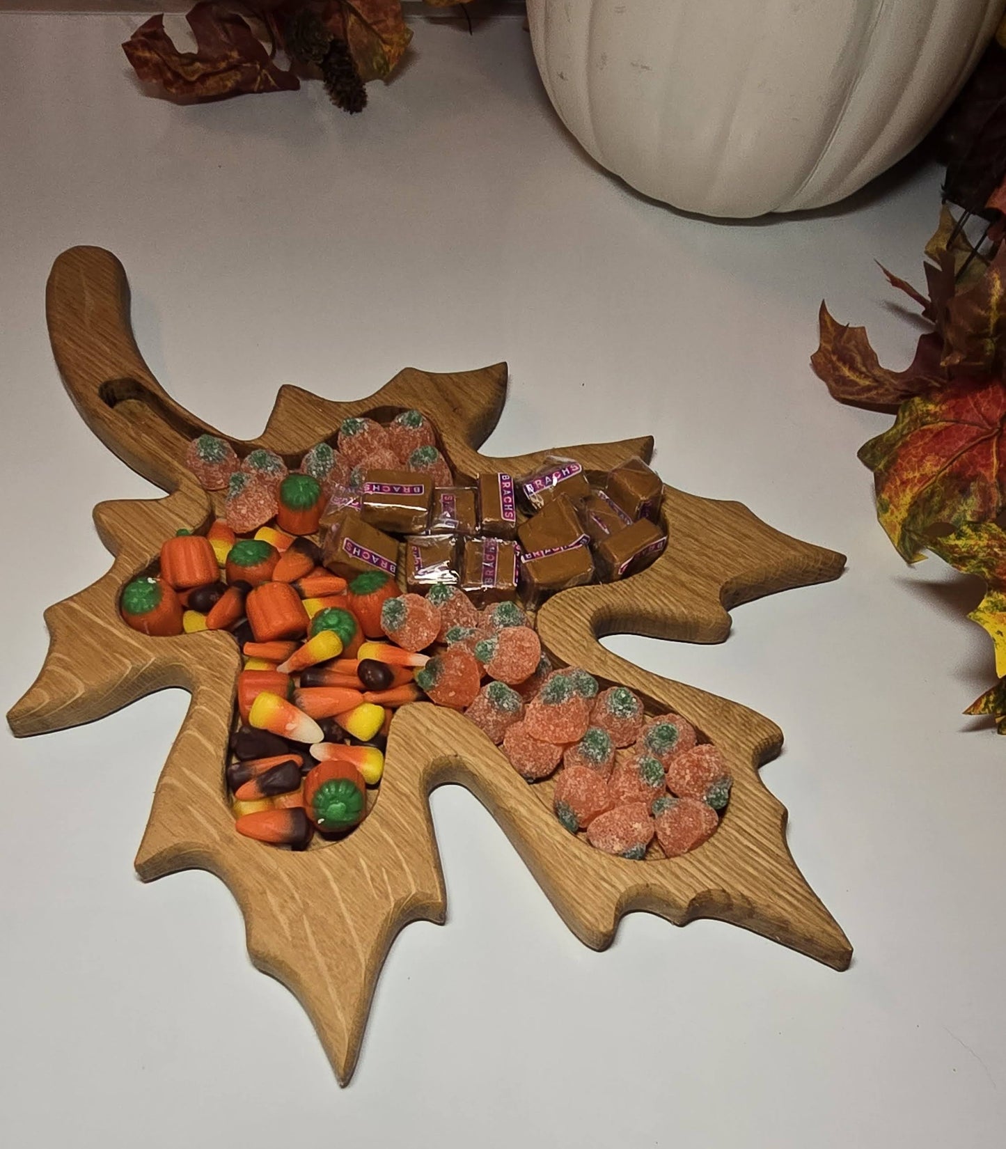 Handcrafted Maple Leaf Charcuterie Board – Solid Walnut or White Oak, 3/4” Thick – Autumn-Inspired Serving Tray for Cheese, Crackers & More